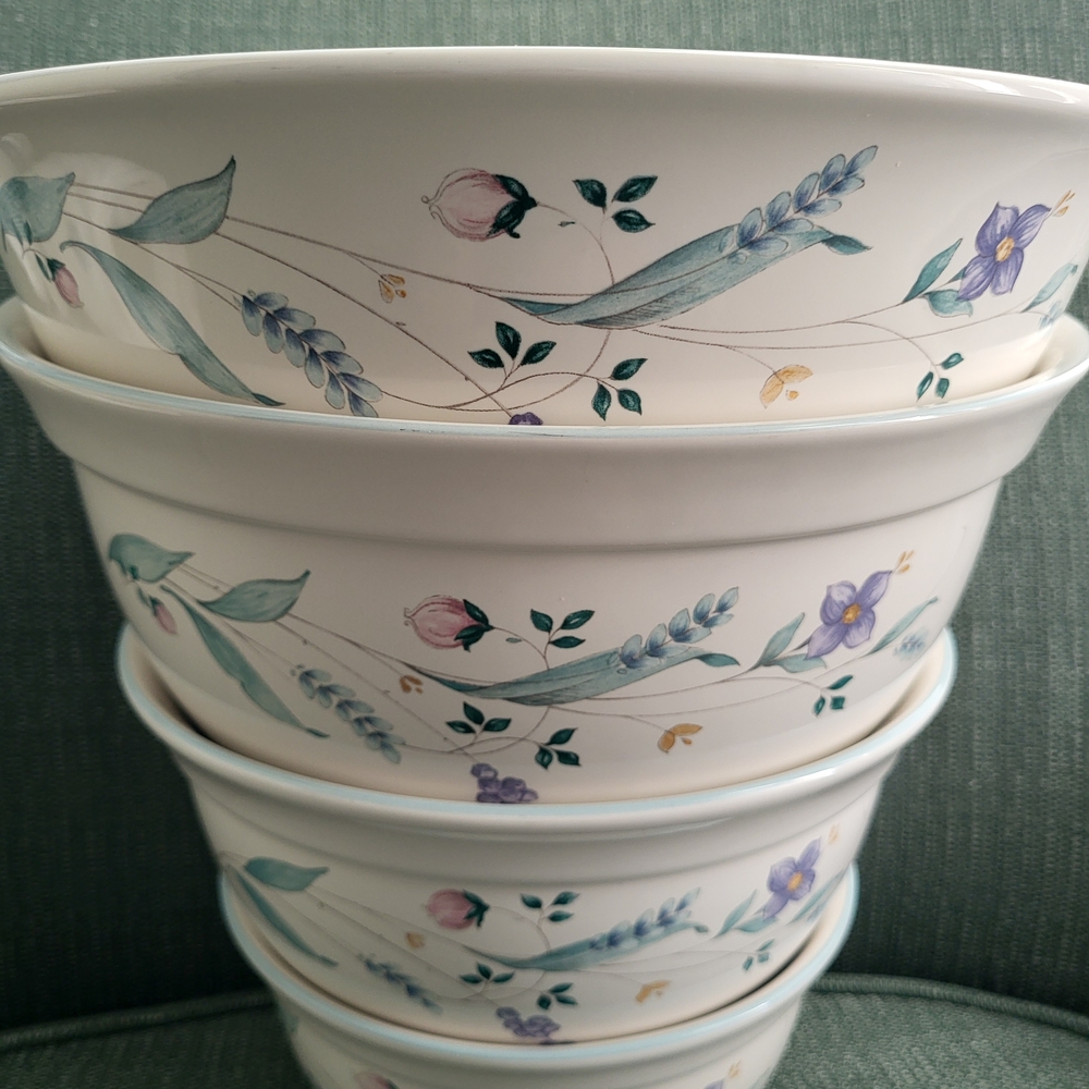 Pfaltzgraff White Ceramic Bowl
